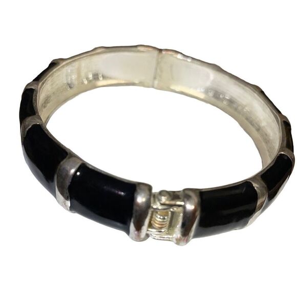 Vintage Black Onyx & Silver Enamel Hinge Bracelet - Picture 4 of 12